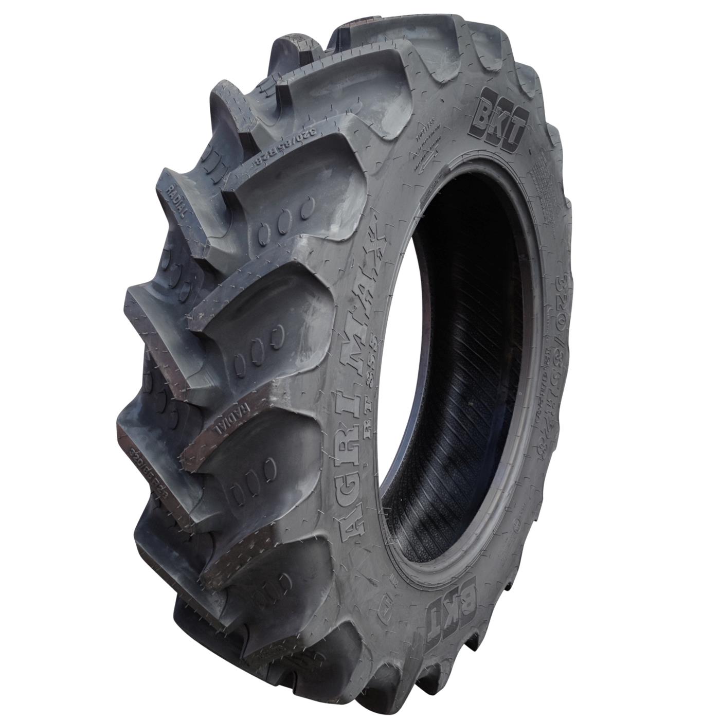 320/85R28 (12.4R28) TL 124A8 124B AGRIMAX RT 855 BKT