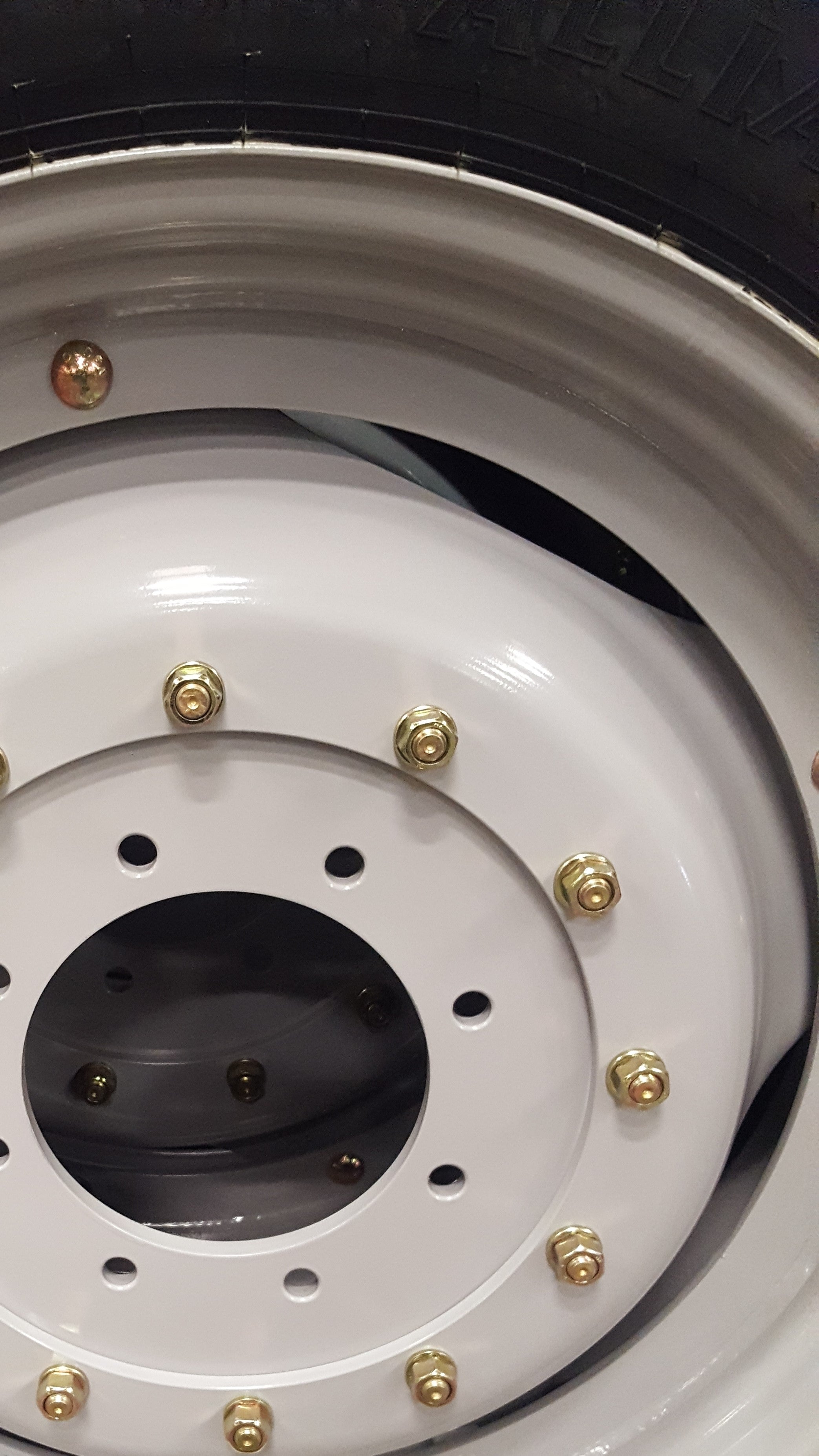 JANTES TRACTEURS ET MATERIELS AGRICOLES  SUR MESURE + PEINTURE COULEUR SOUHAITE- PEINTURE EPOXY