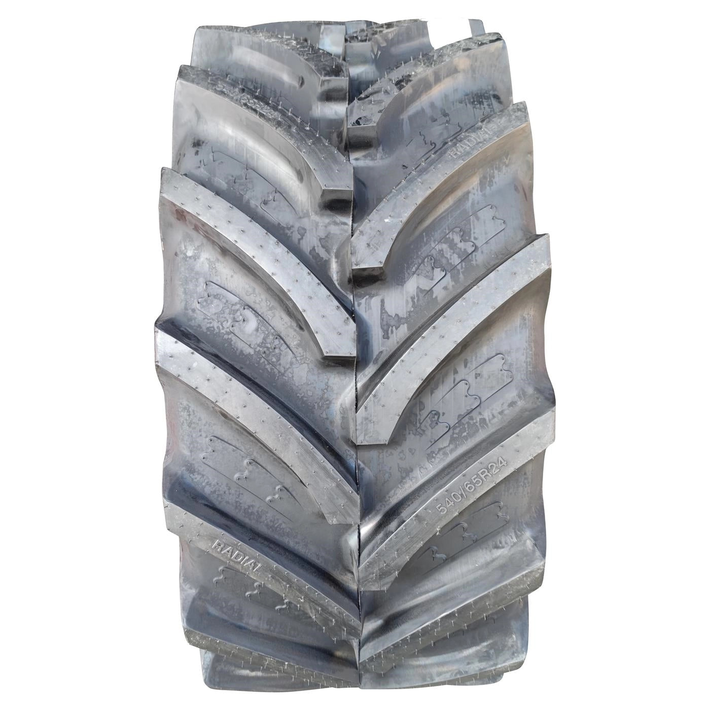 420/65R28 TL 135D 138A8 AGRIMAX RT 657 BKT