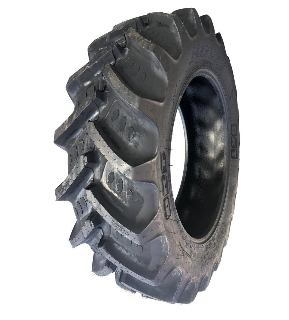 420/85R38 (16.9R38 ) 144B/144A8 AGRIMAX RT-855 BKT